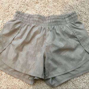 Athleta Running Short - Reflective Grey - Size Small - Excellent Condition